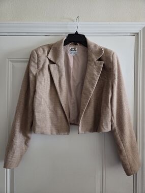 Women's Cropped Blazer Jacket - Beige Plaid